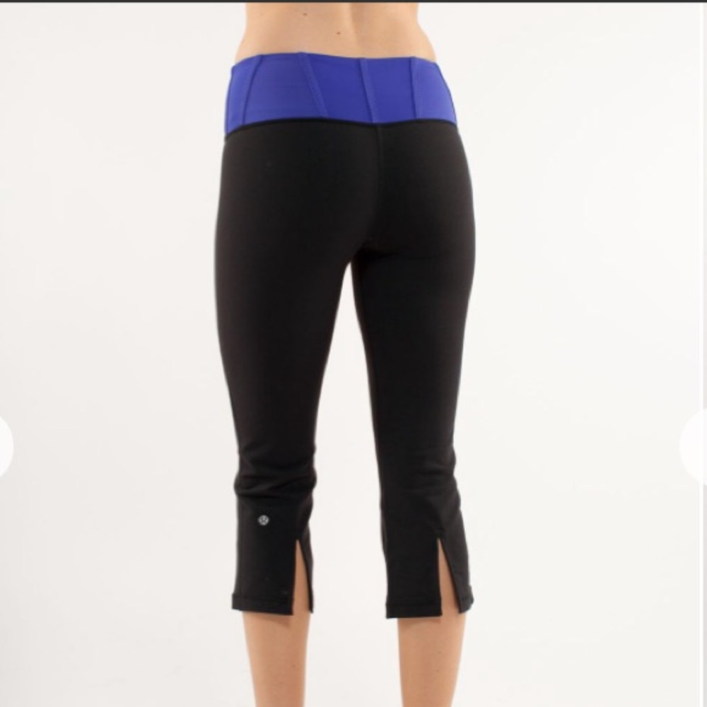 Lululemon Tadasana Slit Crop Black Pigment Blue 8