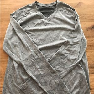 Men's lululemon metal vent tech v neck XL