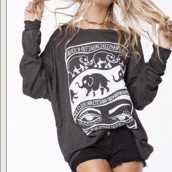 Brandy Melville Tops Brandy Melville Elephant Print Long Sleeve Poshmark