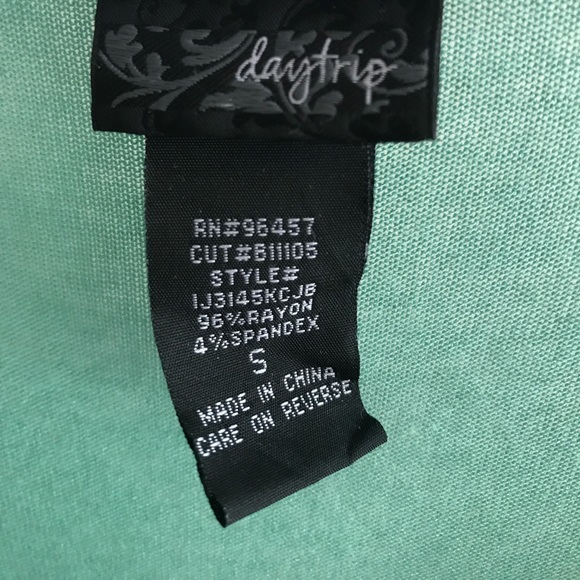 Daytrip by Buckle quarter length shirt - Picture 5 of 6