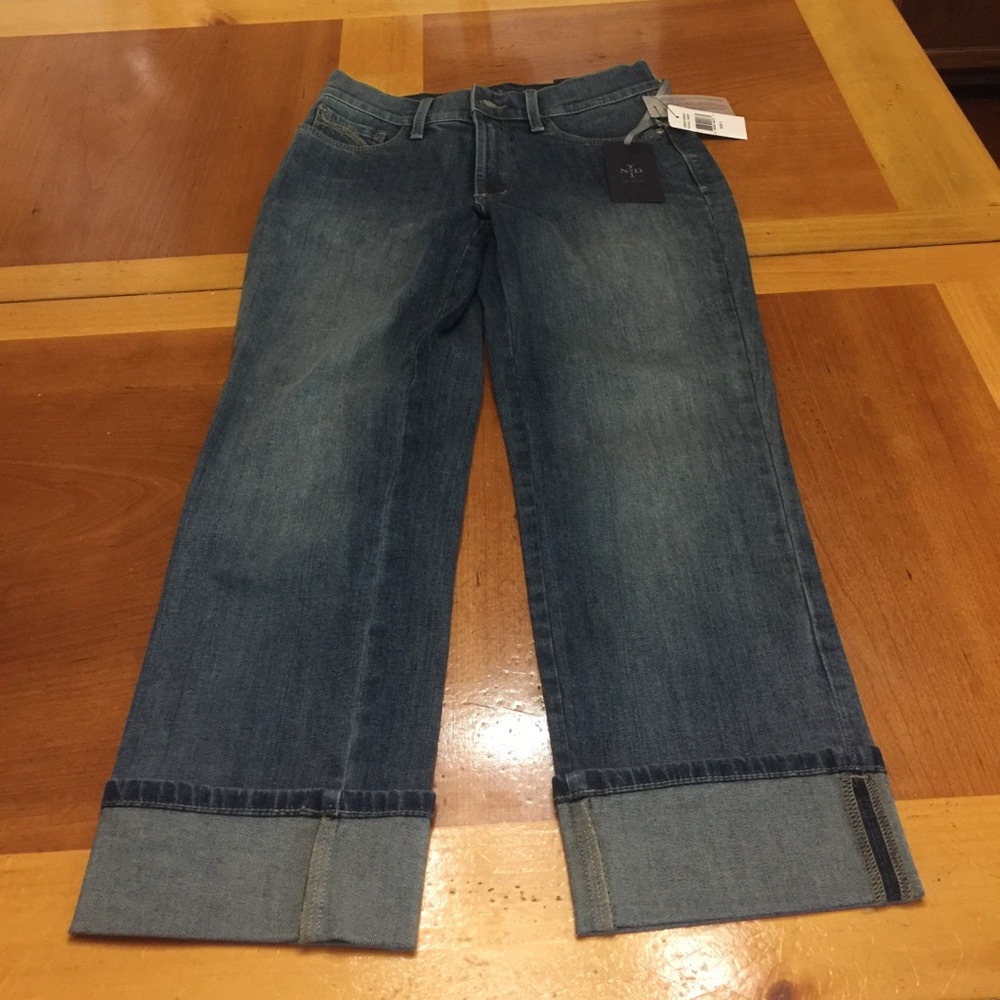 NWT nydj Capri blue jeans