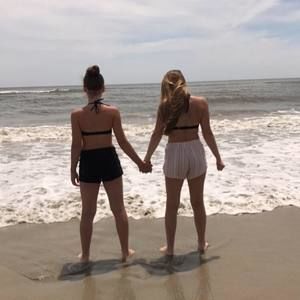 Meet your Posher, Evie