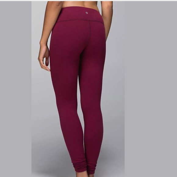 Lululemon Wunder Unders Lion Pique Bumble Berry - Picture 2 of 5