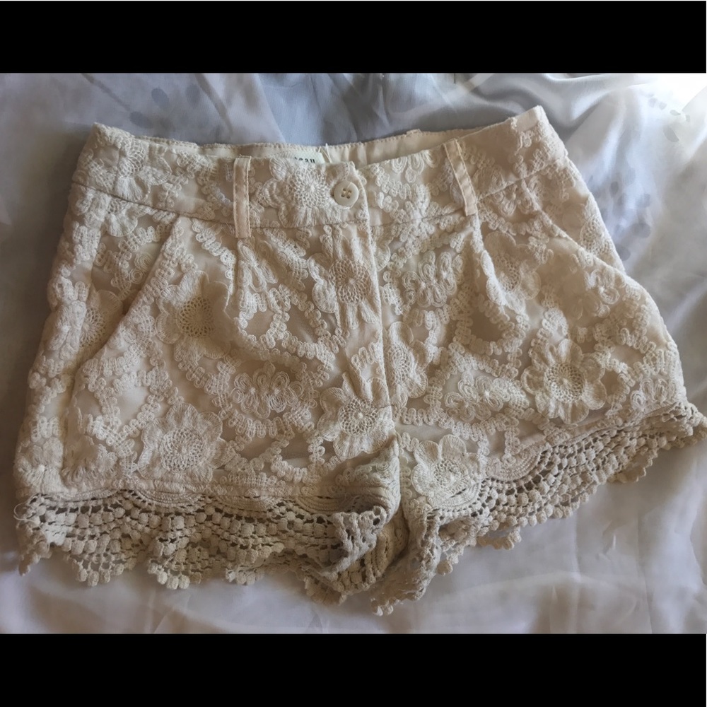 Knit Cream Shorts