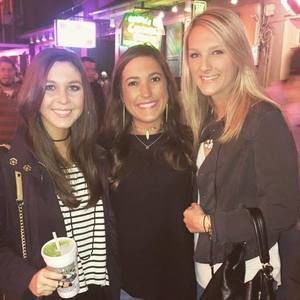 Meet your Posher, Caitlin