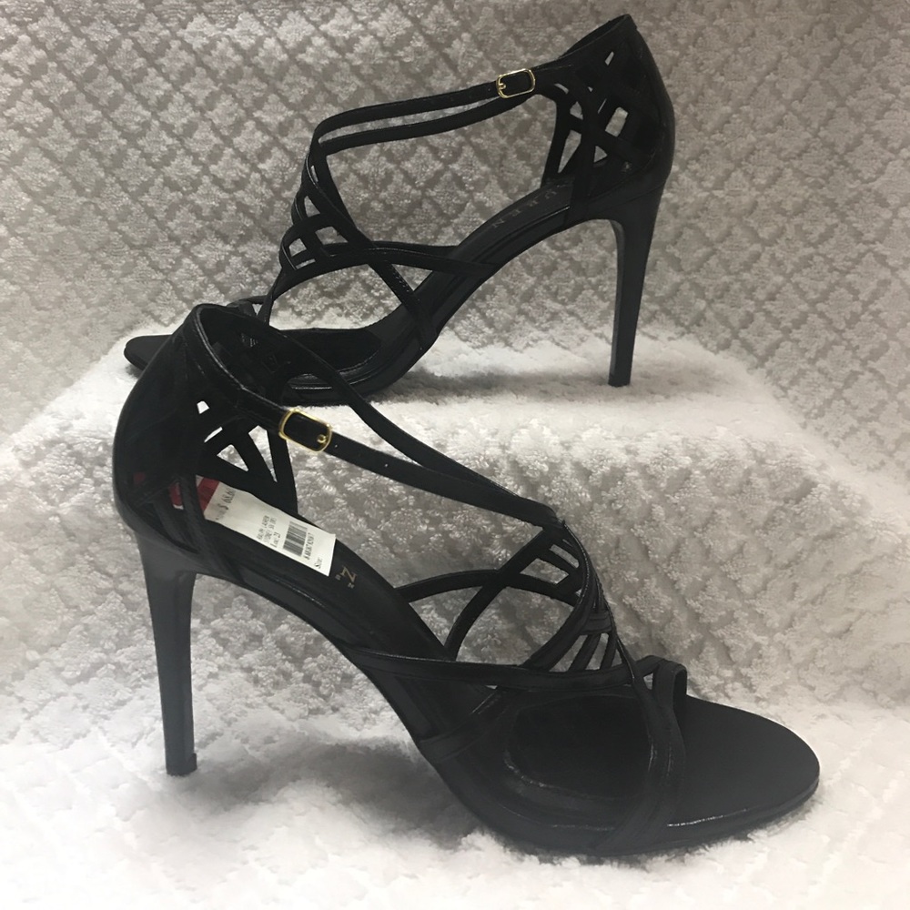 Brand New Ralph Lauren "Sydney" Heel. Size 8.