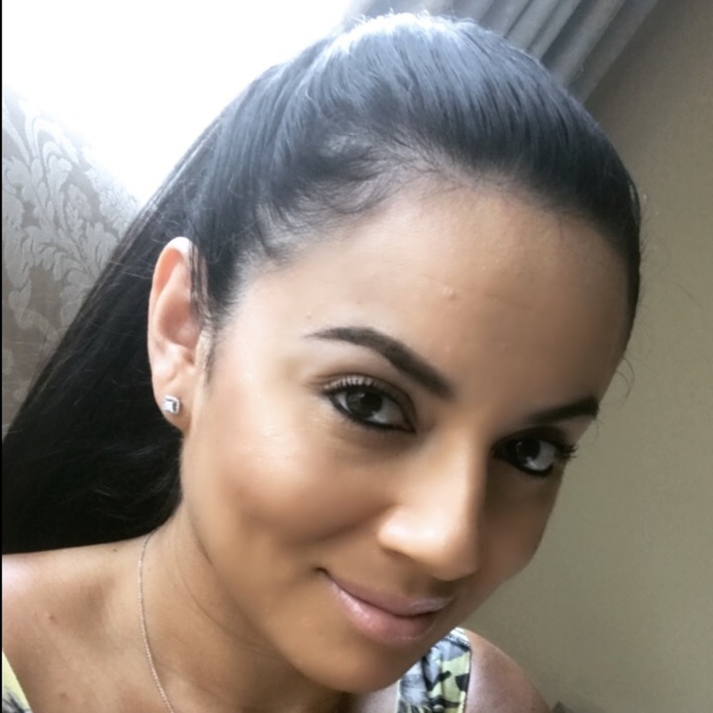 Meet your Posher, Sonia