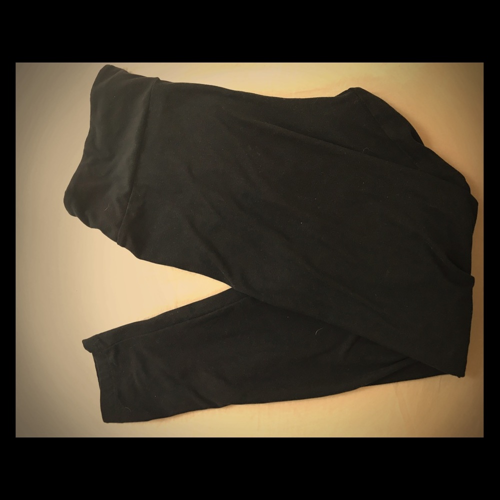 LuLaRoe TC black leggings!!