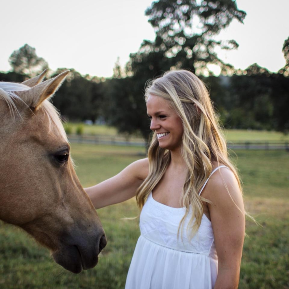 Meet your Posher, Hannah