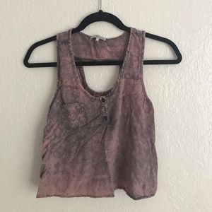 Cropped tank with cut out back