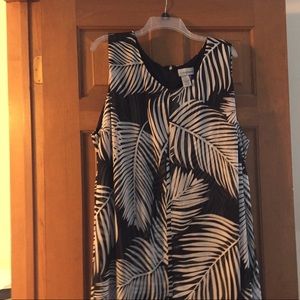 A black &white sleeveless dress