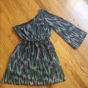 Boutique One Shoulder Feather Print Dress