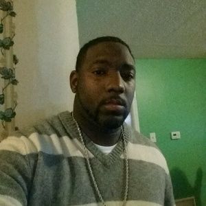 Meet your Posher, Devin