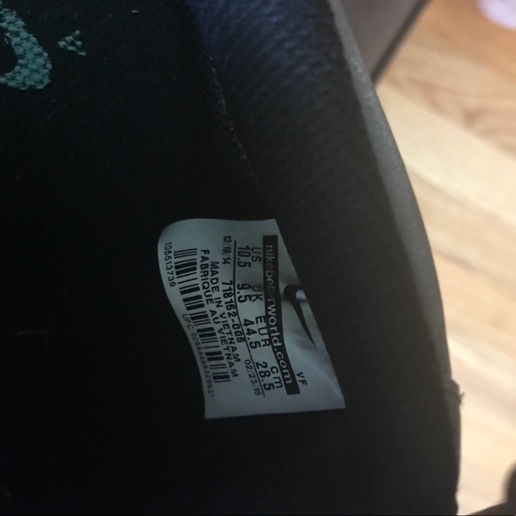 Nike AirForce 1 - Picture 4 of 5