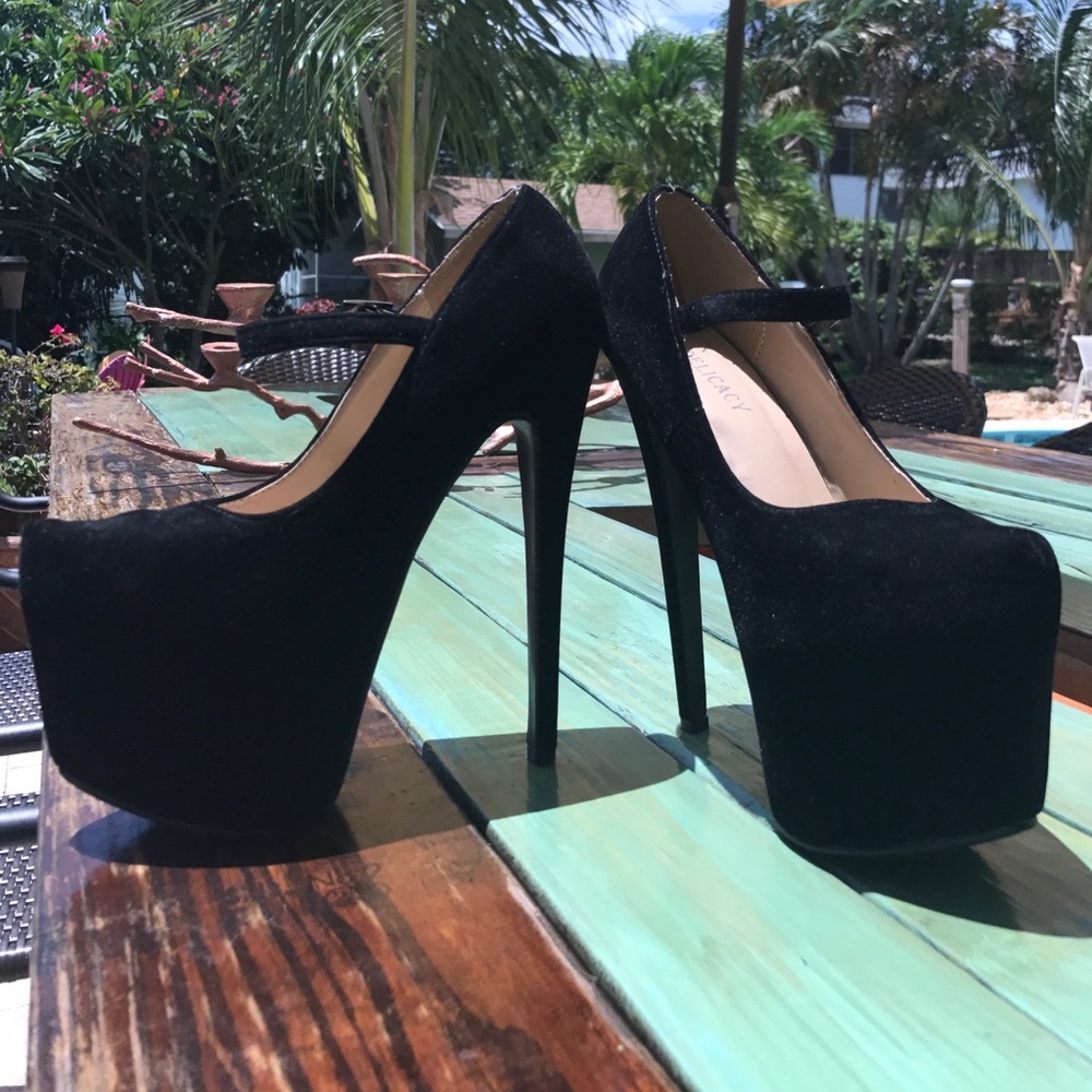 Sexy Black Velvet Heels