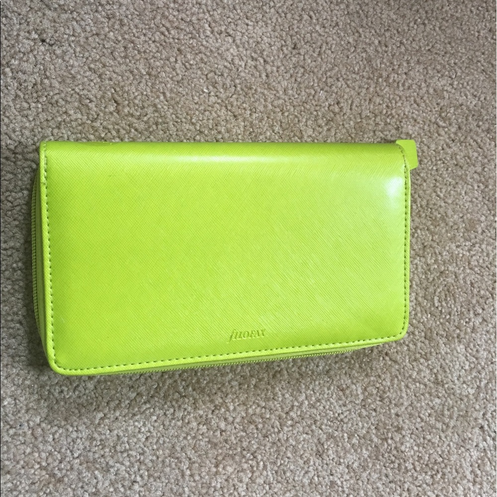 Filofax saffiano zip pear compact organizer