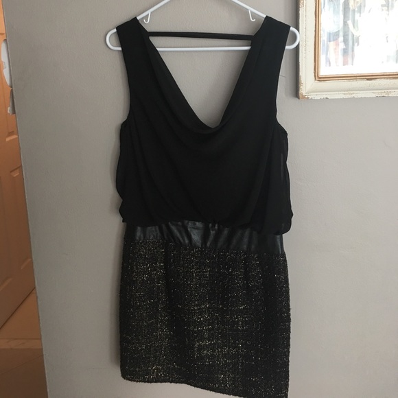 Size small Mustard Seed dress with open back - Picture 1 of 3