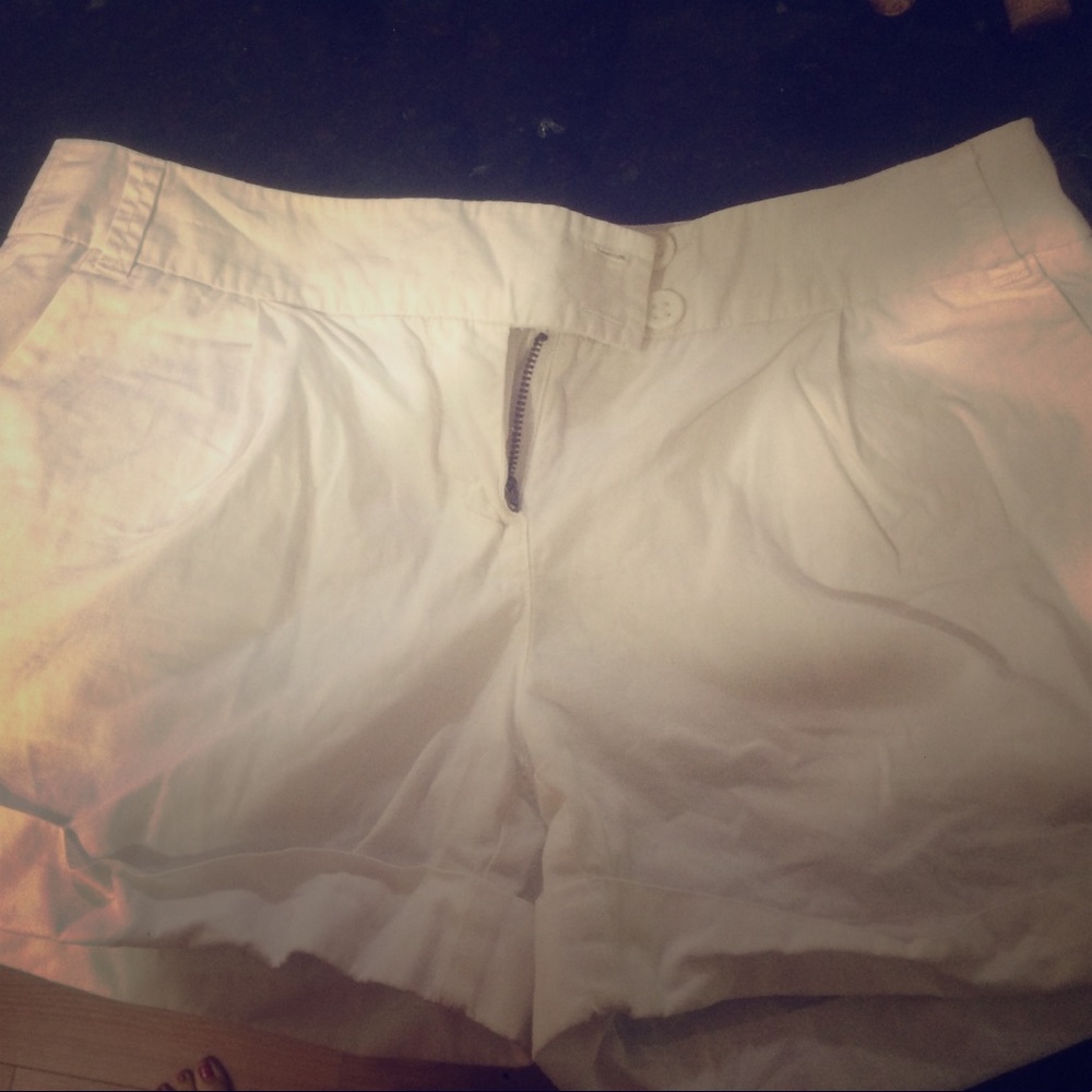 New York and co white shorts