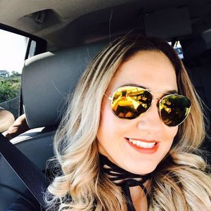 Meet your Posher, Violeta