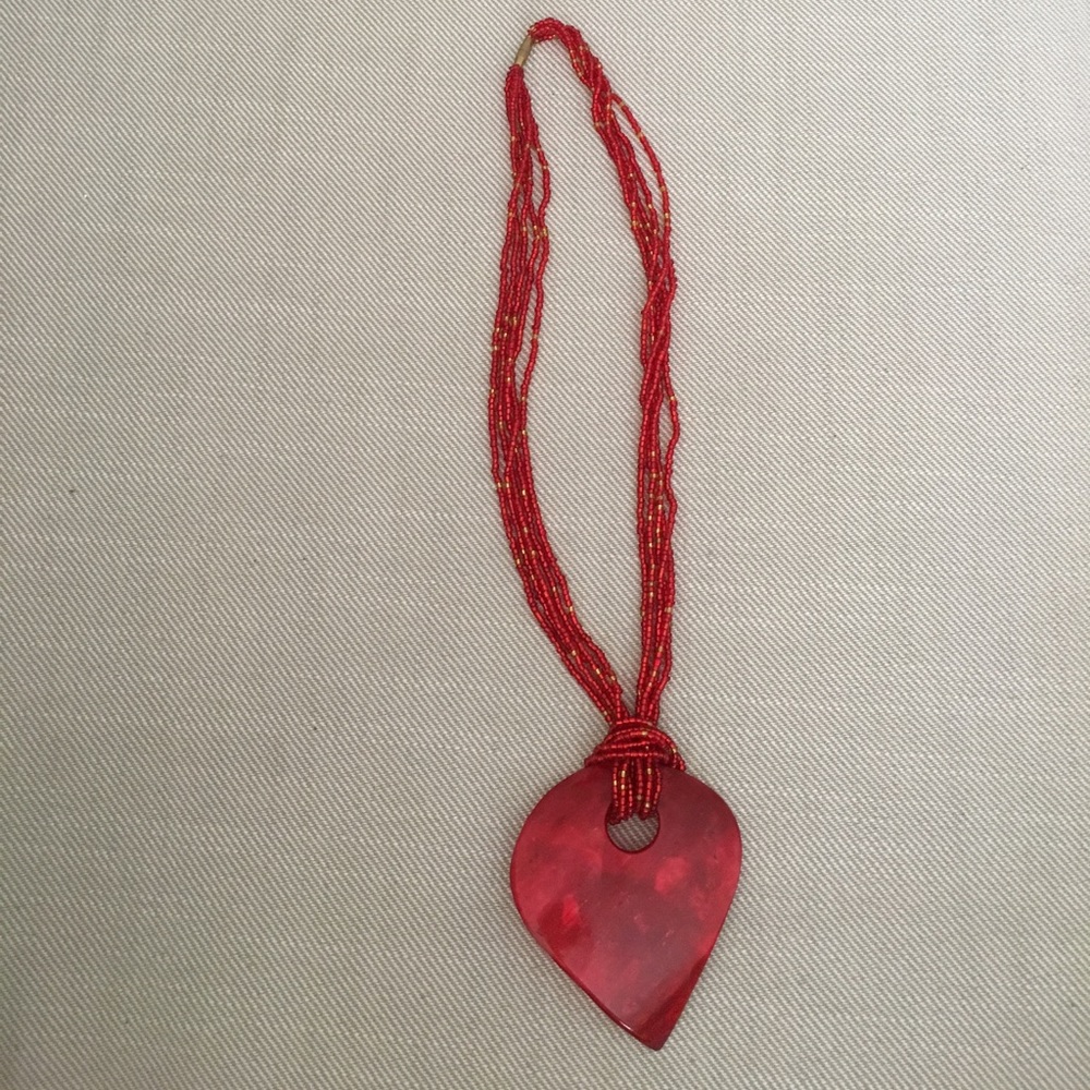 Heart-shaped medallion necklace