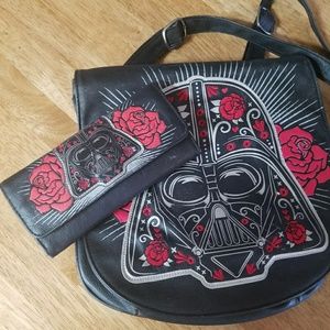 Darth Vader purse and wallet lounge fly.