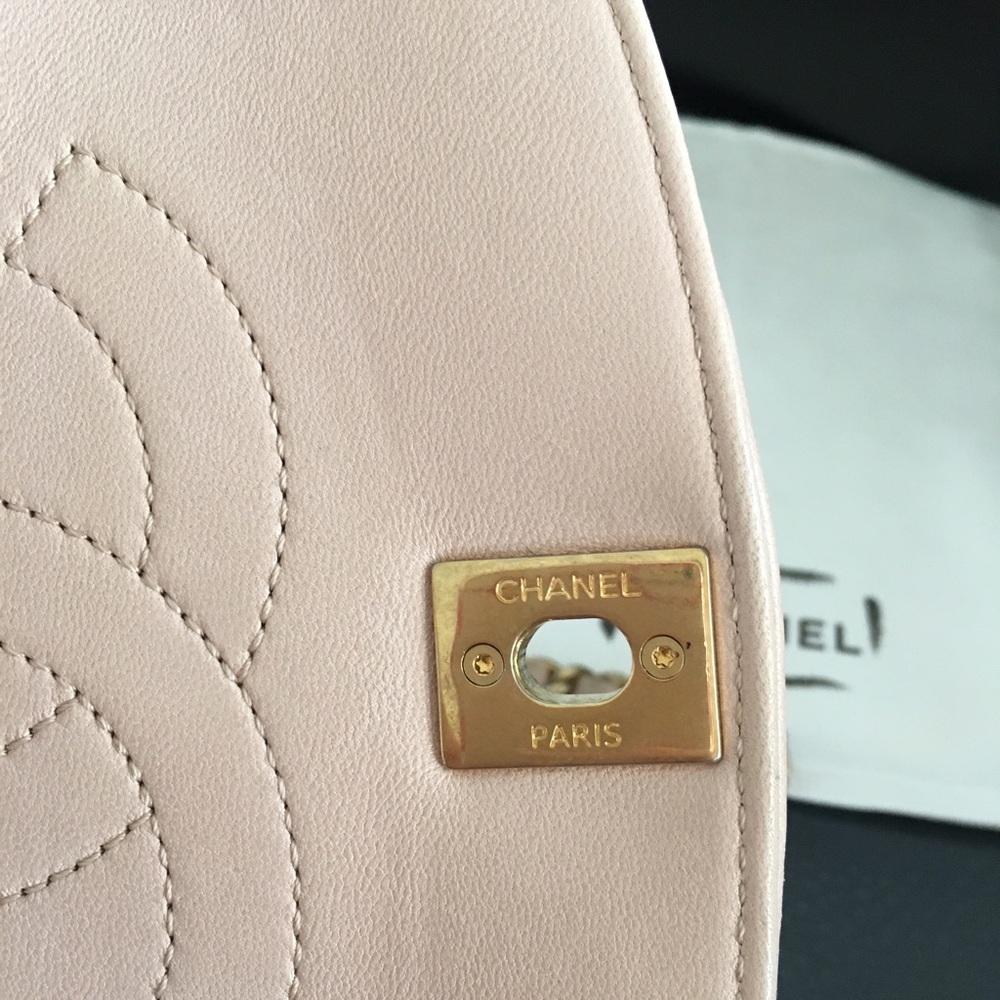 💥Authentic Chanel flap bag light pink 💥 - Picture 5 of 8