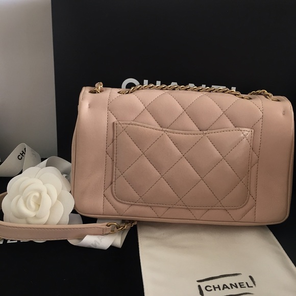 💥Authentic Chanel flap bag light pink 💥 - Picture 3 of 8