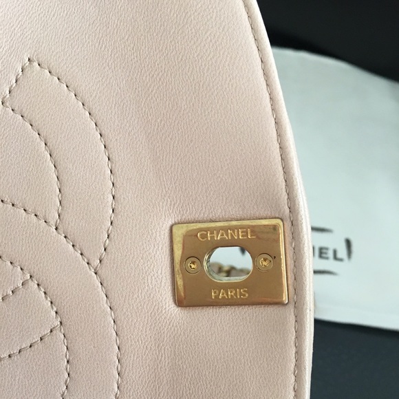 💥Authentic Chanel flap bag light pink 💥 - Picture 5 of 8