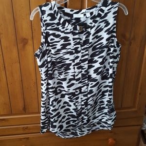 Ladies like new sleeveless shirt by NY&C