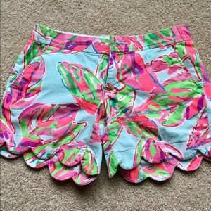 Lilly Pulitzer Buttercup Scallop Shorts