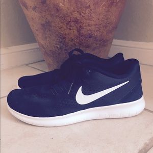 Nike Free Running Sneakers
