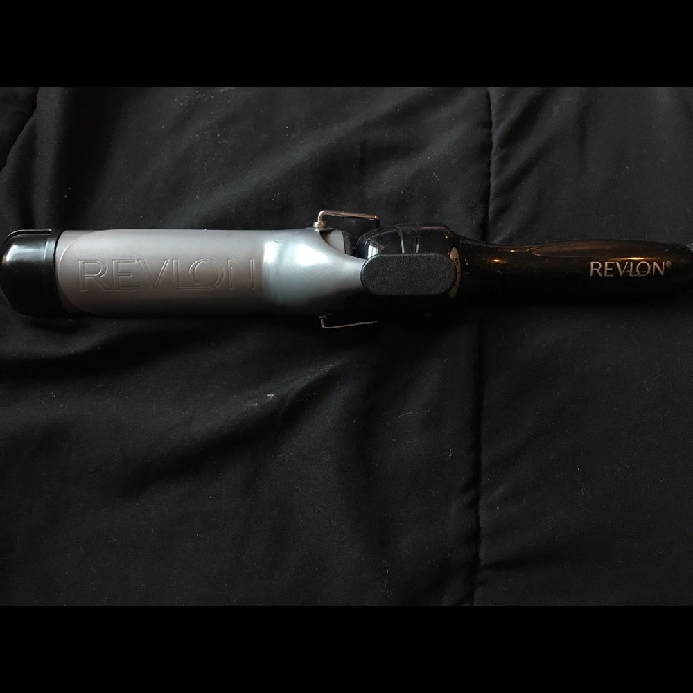 Revlon 1 1/2 Inch Curling Iron