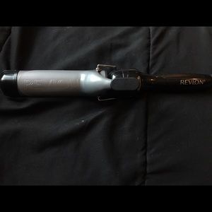 Revlon 1 1/2 Inch Curling Iron