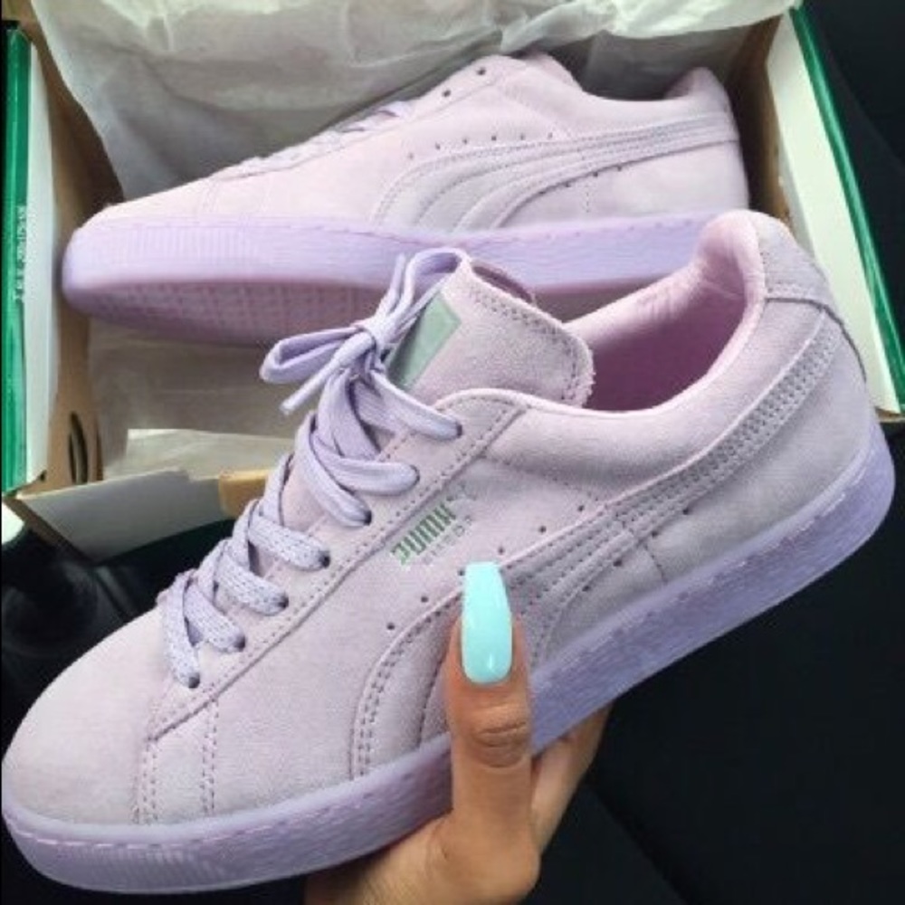 LIGHT PURPLE PUMAS 💜