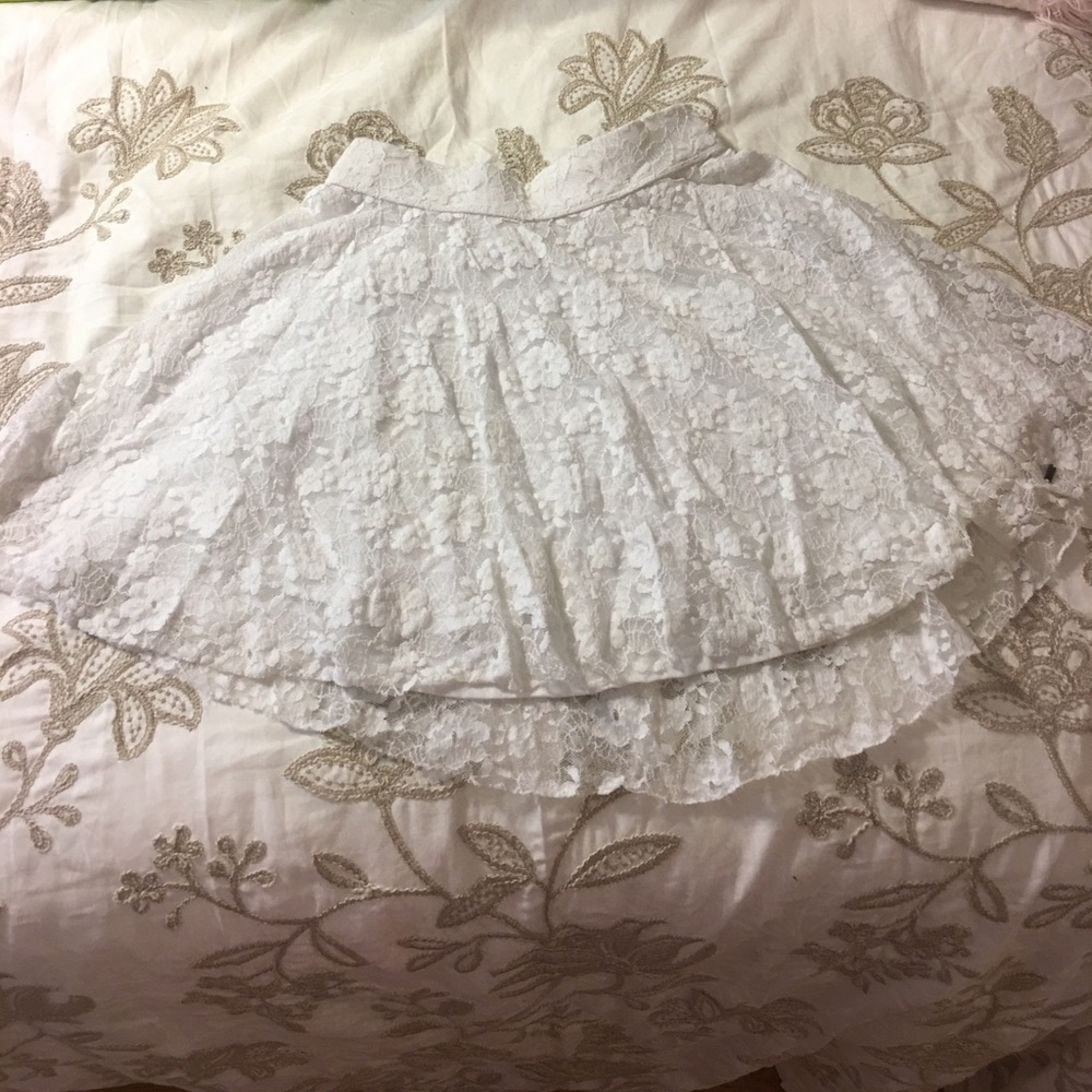 Hollister white lace flowy skirt