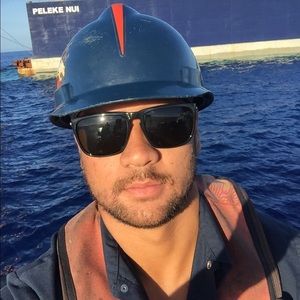 Meet your Posher, Eli