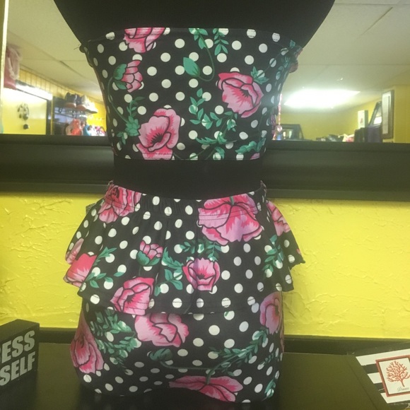 Bathing suit - Picture 5 of 7