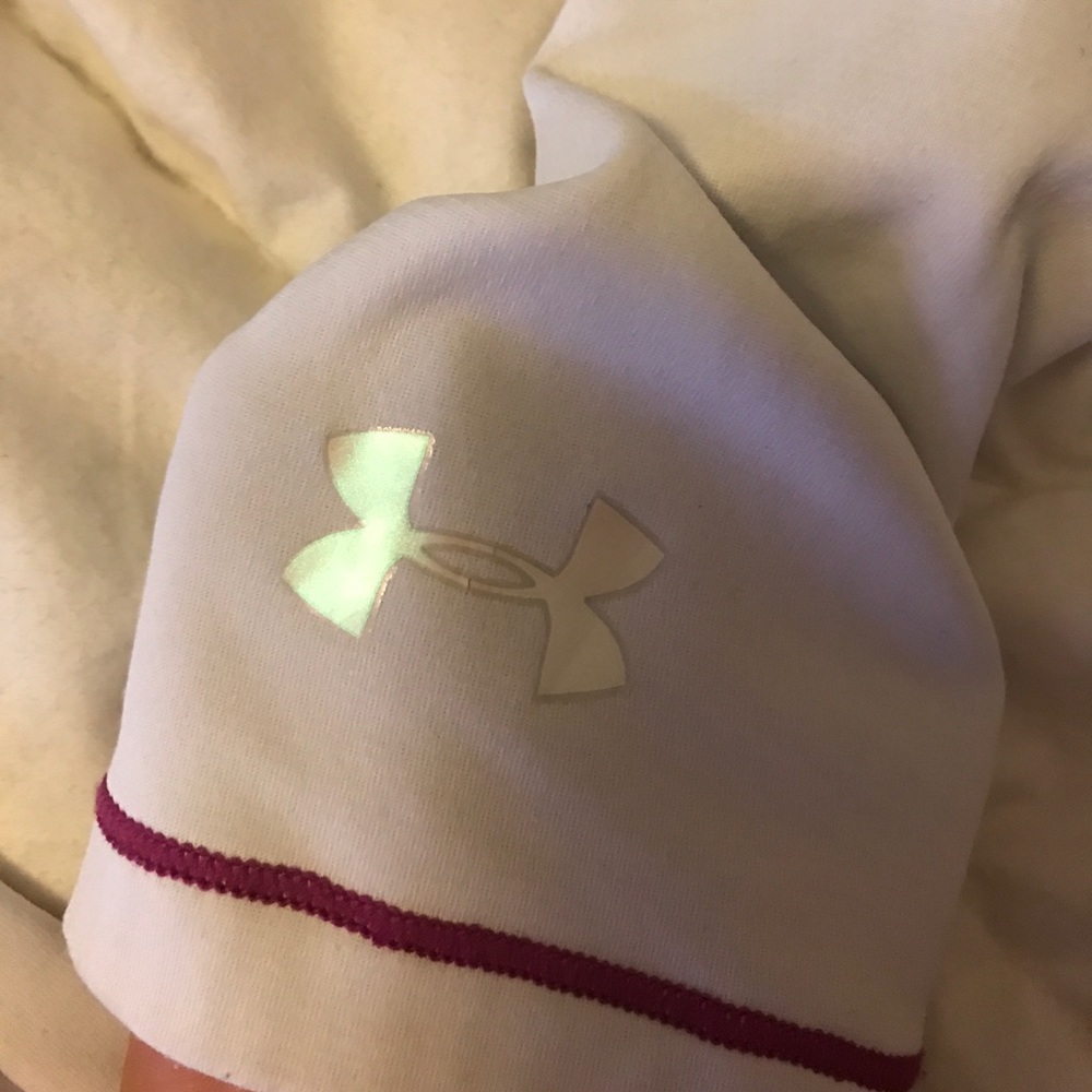 Under armor pullover - Picture 3 of 4
