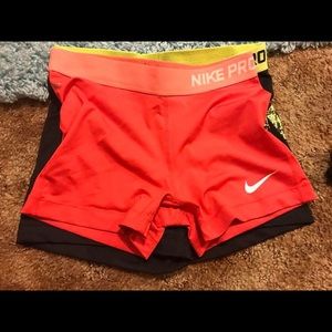 Red Nike pros