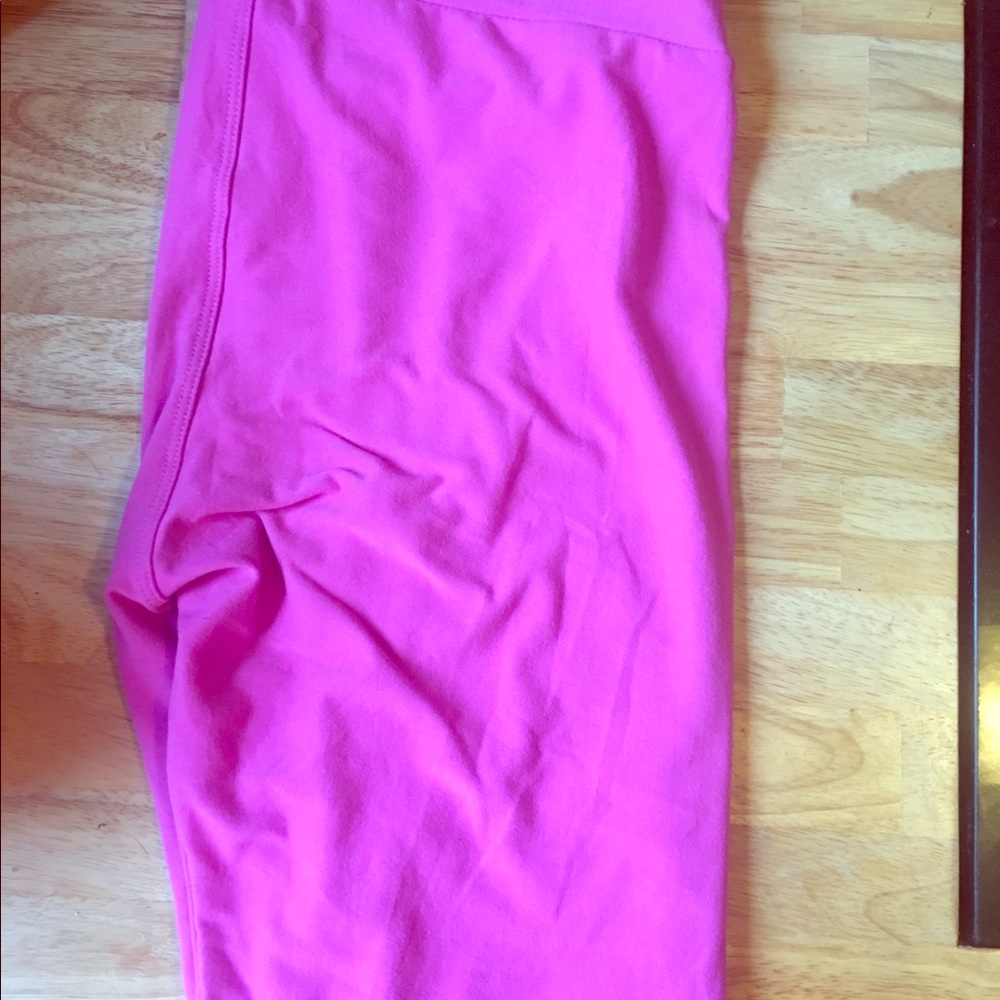 LuLaRoe solid pink one size leggings