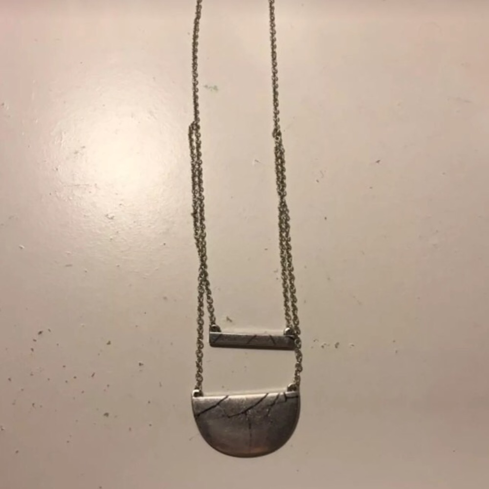 layered pendant necklace