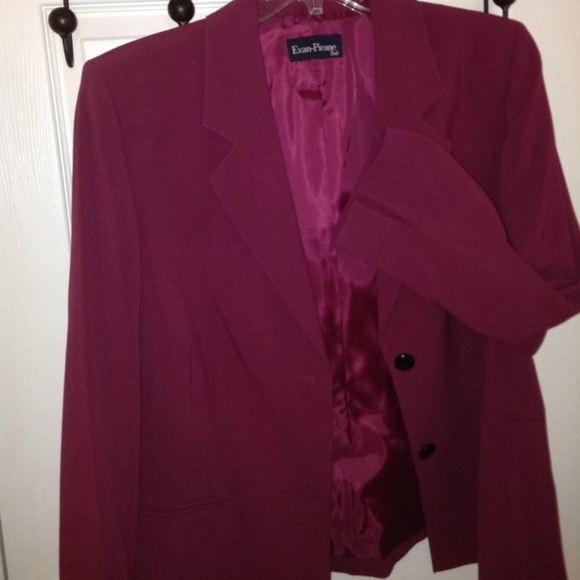 Like New - Blazer - Picture 2 of 6