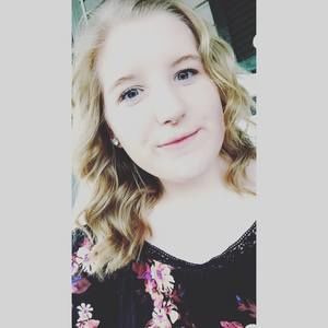 Meet your Posher, Abigail