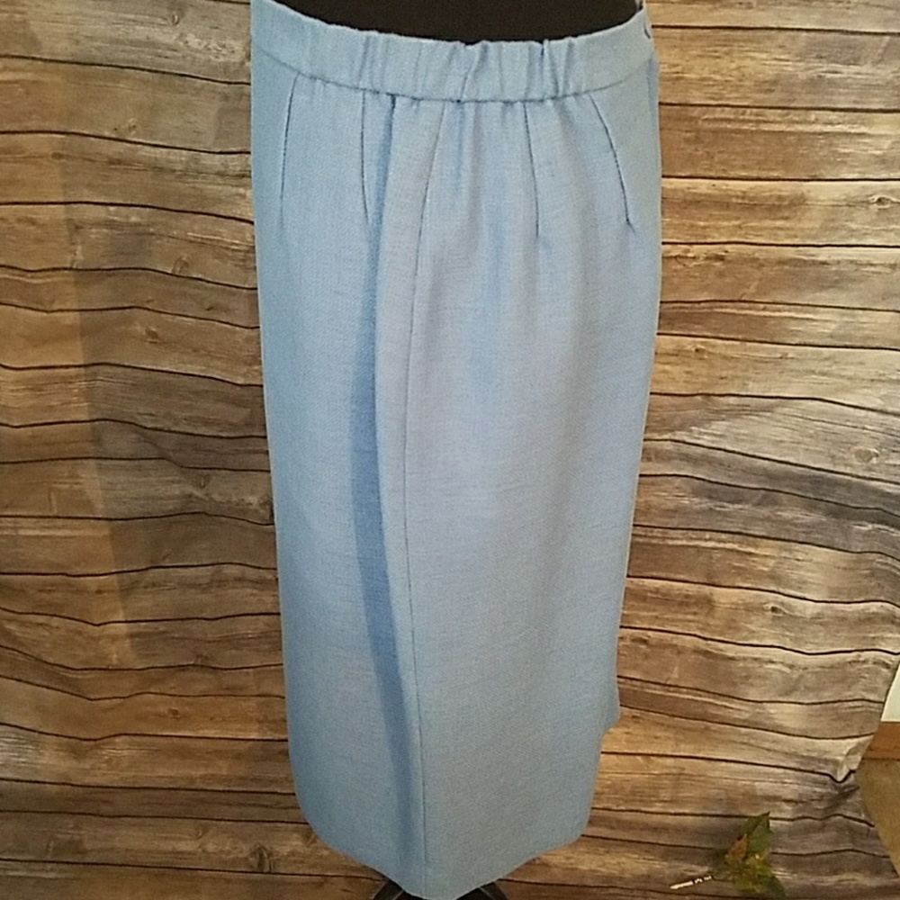 Two-Piece Light Blue Skirt Set - Picture 8 of 8