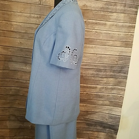 Two-Piece Light Blue Skirt Set - Picture 5 of 8