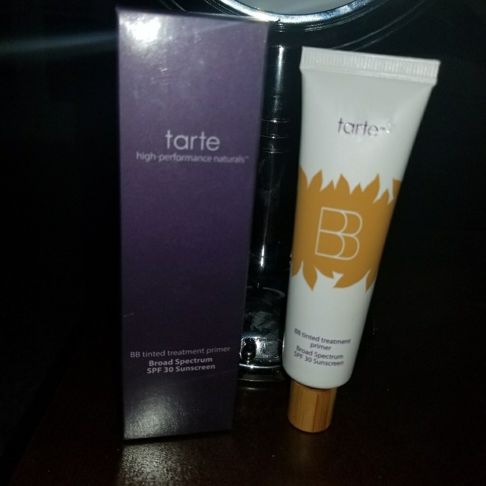 Tarte BB tinted treatment primer + free tarte giff