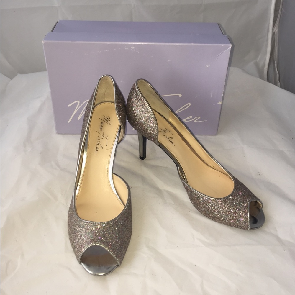Silver Multi Texture "Joey3" Marc Fisher Heels 8m - image 2