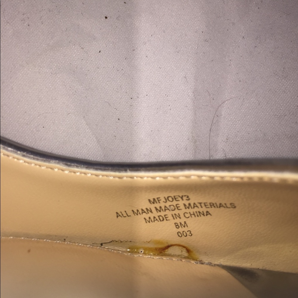 Silver Multi Texture "Joey3" Marc Fisher Heels 8m - image 7