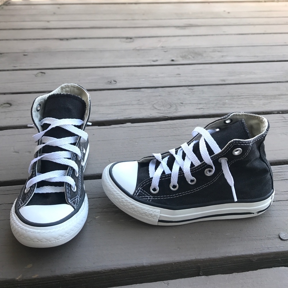 Boys converse size 11 used 🔴SOLD🔴