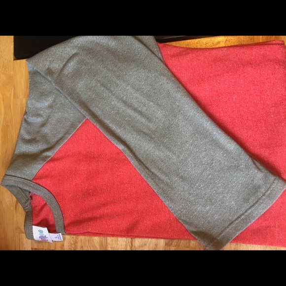 Small LuLaRoe Randy - Picture 3 of 4